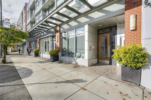 201 4375 W 10th Avenue, Vancouver, BC (Point Grey)